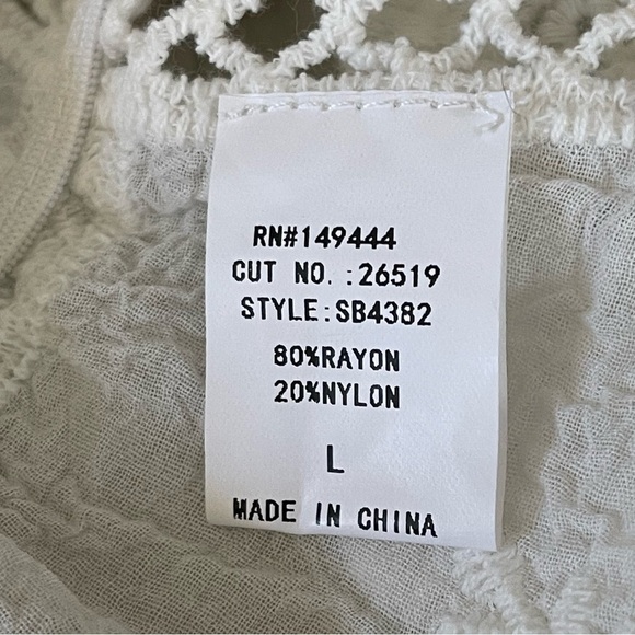 NWT Ember woman’s lace top off white embroidered size large boho chic romantic - Picture 4 of 15